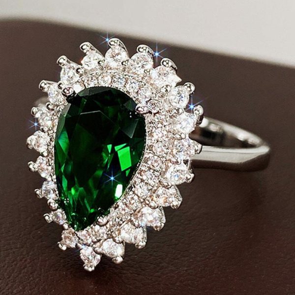 Emerald | Bright Elegant Emerald Pear-shaped