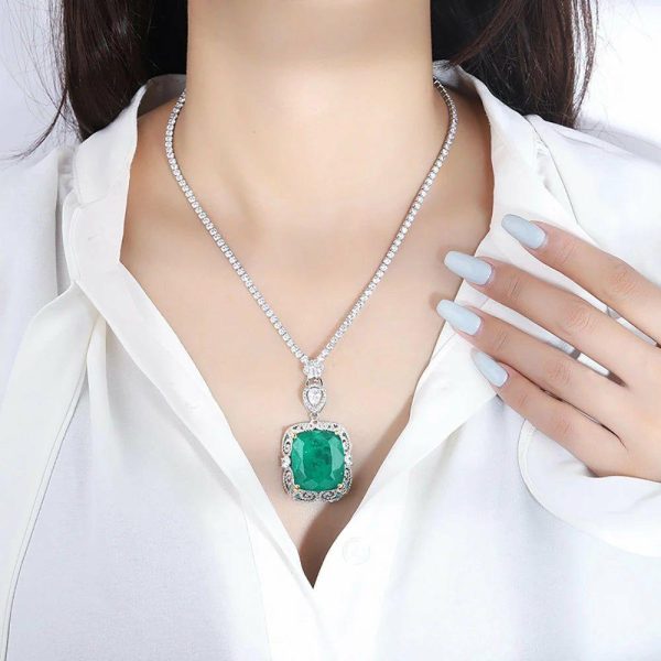 Emerald | Luxury Vintage 20*23mm Emerald Pendant Tennis Chain