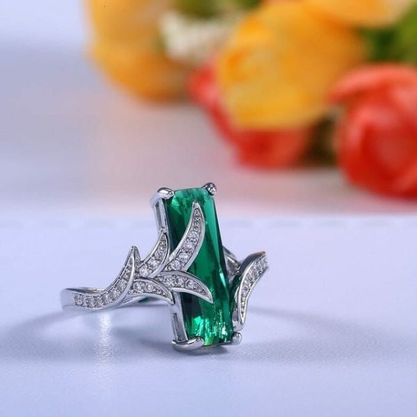 Emerald | Pretty Classic Rectangle Shape Emerald- 925 Sterling Silver