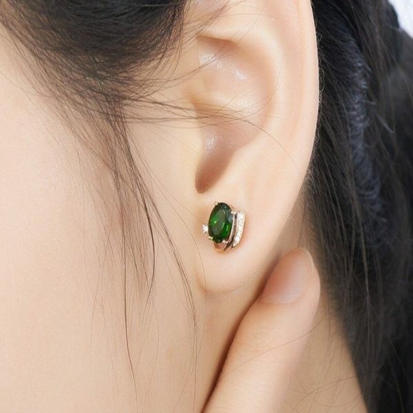 Emerald | Pretty Oval Shape Emerald Stud Earrings