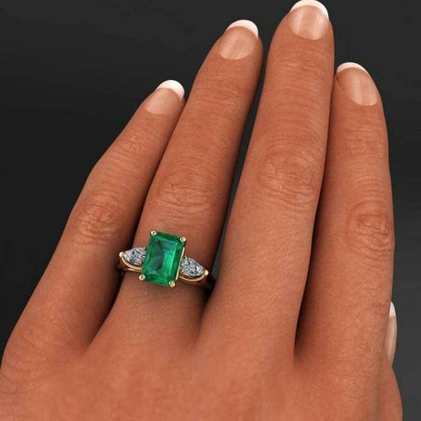 Emerald | Splendid Rectangular Emerald Zircon- 925 Sterling Silver