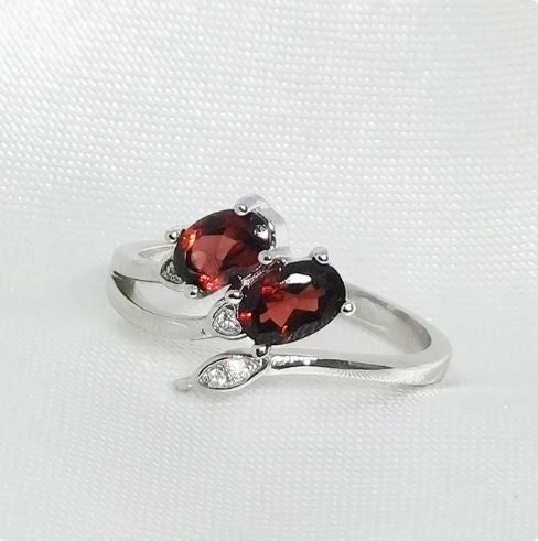 Garnet | Charm Red Garnet Gemstone