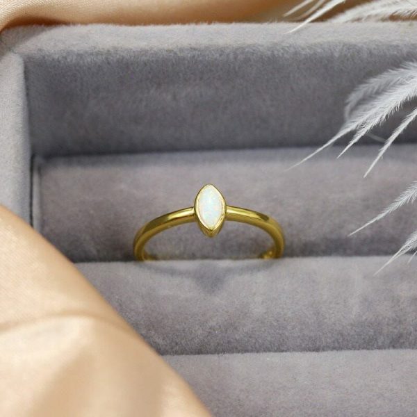 Opal | Charm Sparkling Opal Finger ( Adjustable )