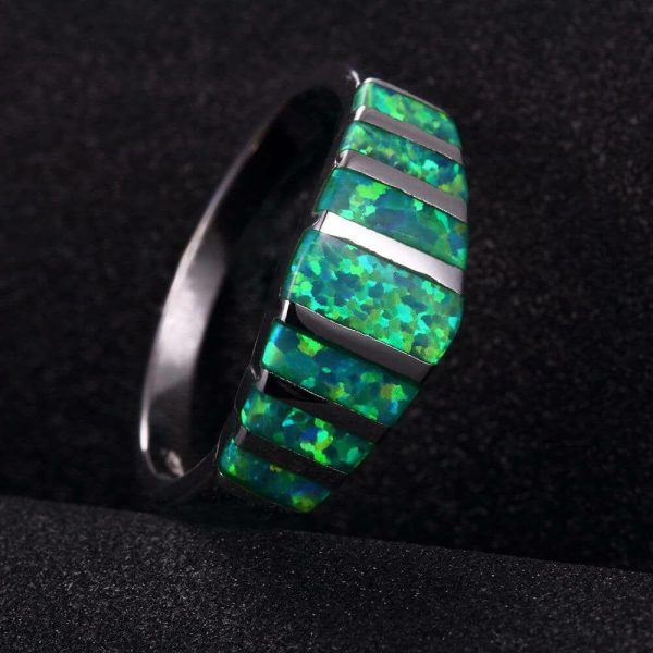 Opal | Luxurious Green Fire Opal Silver